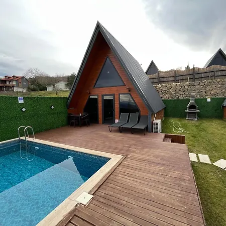 Oscardeluxebungalov *